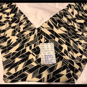 Lularoe Print Leggings Black & Cream TC2